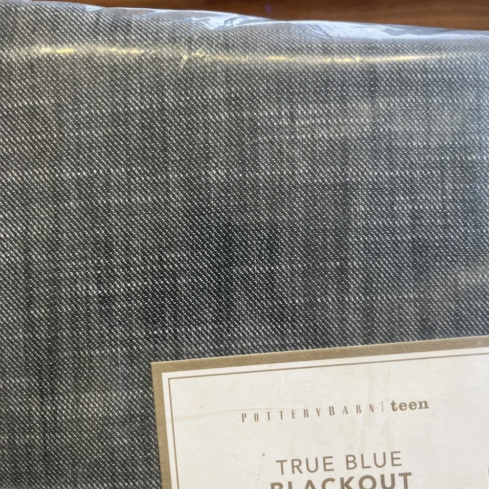 Pottery Barn Teen‎ True Blue Blackout Curtain Panel 52